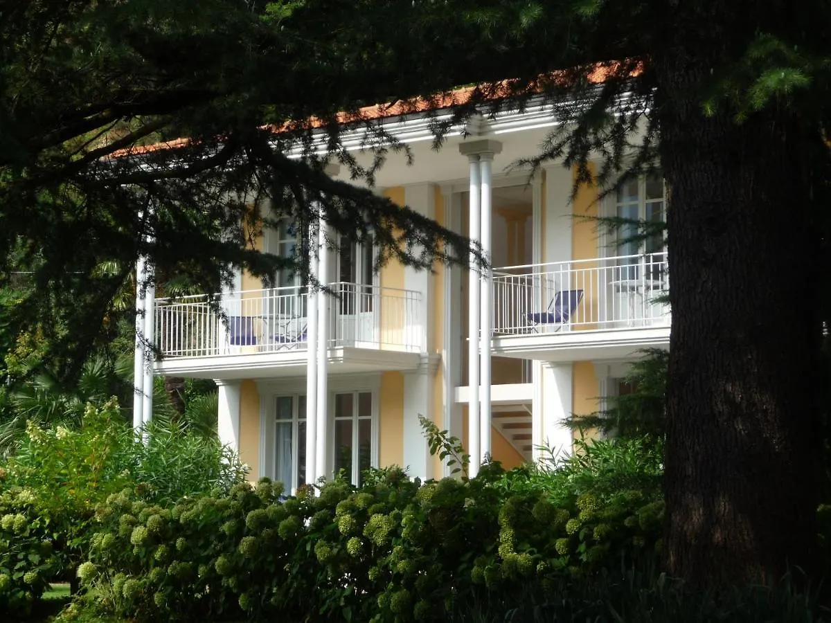 Apartment Ville Lago Lugano Porto Ceresio Italy