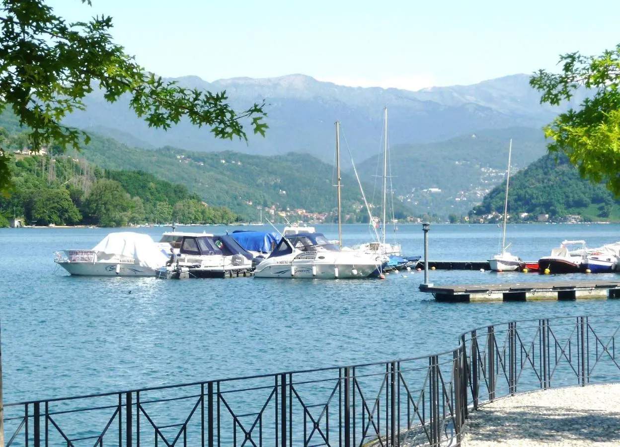 Ville Lago Lugano Porto Ceresio Apartment