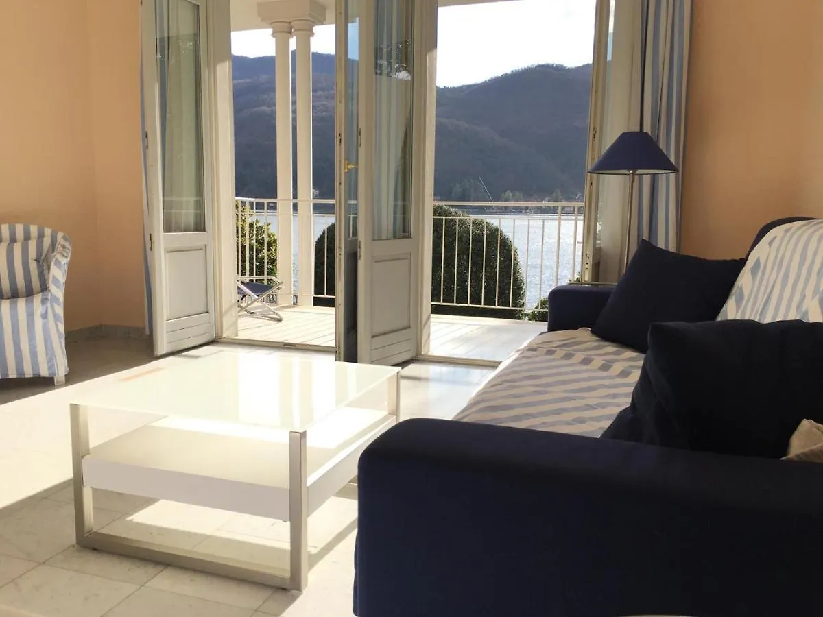 Apartment Ville Lago Lugano Porto Ceresio Italy