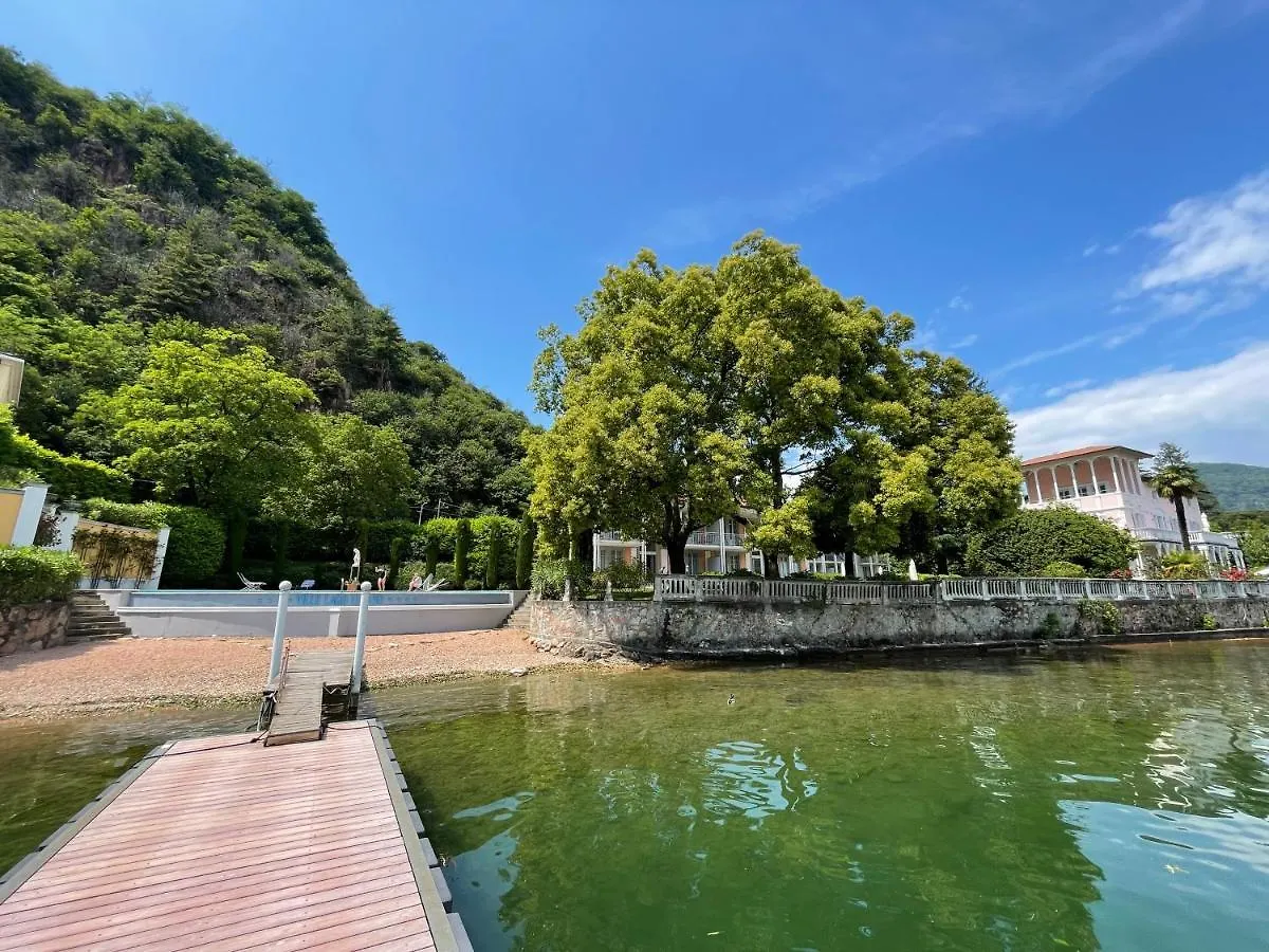 Ville Lago Lugano Porto Ceresio Italy